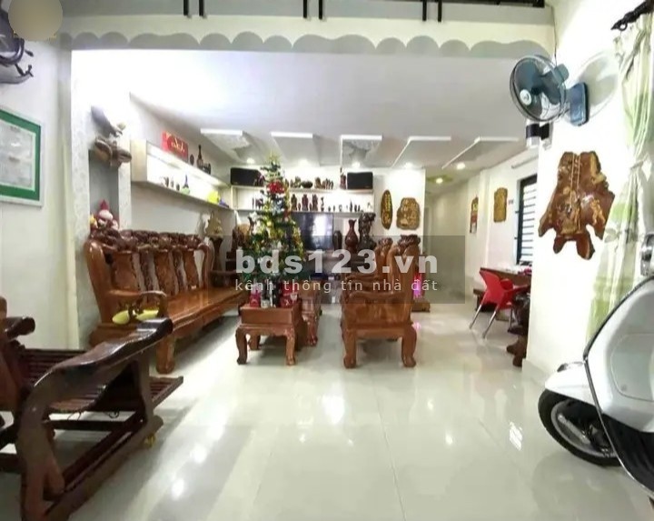 Nhà gác lở DT 138m2 giá bán nhanh chỉ 675tr tại đường Số 92, Tân Phú Trung, Củ Chi.
