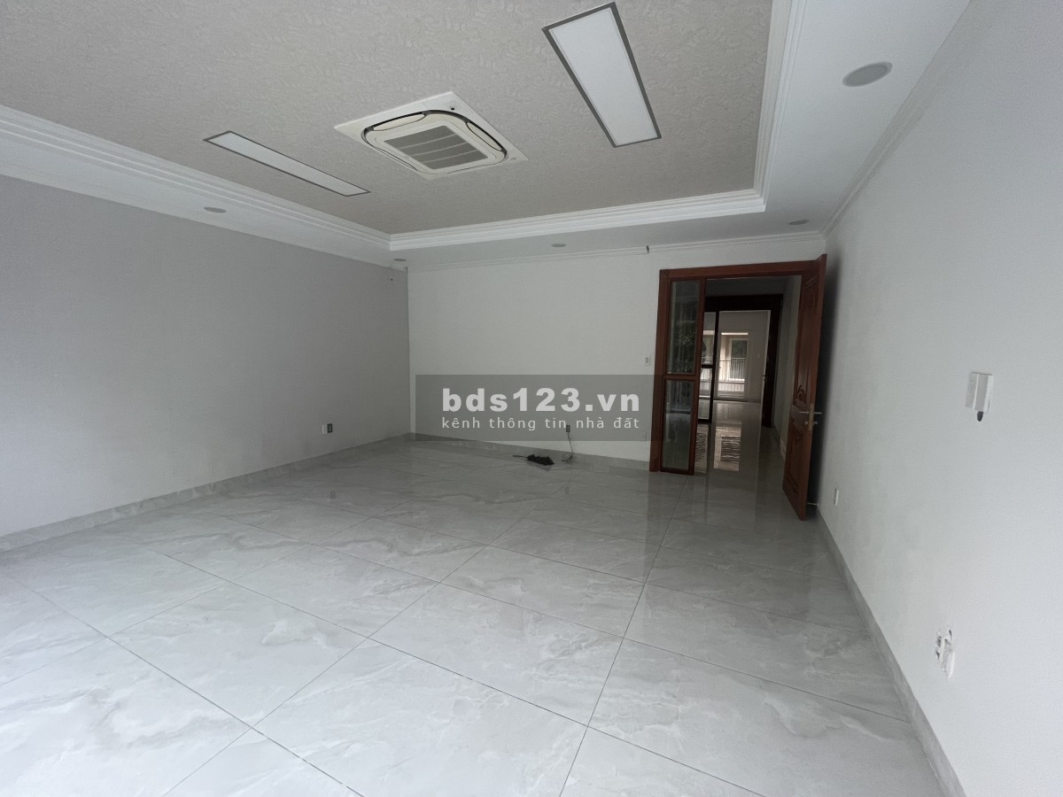 Cho thuê nguyên căn Shophouse Saritown Sala giá 4500$