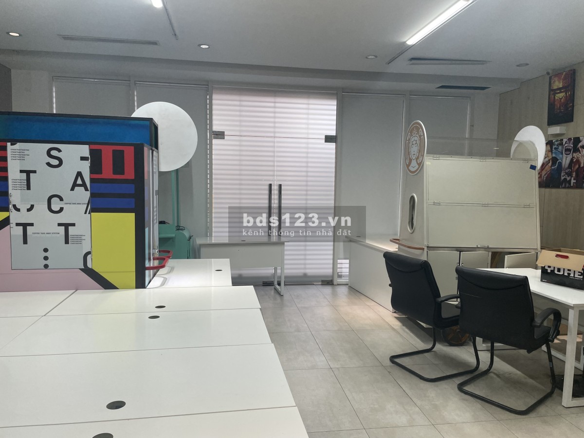 Cho thuê Shophouse Nguyễn Cơ Thạch hoàn thiện, vị trí số 1 giá 7000$