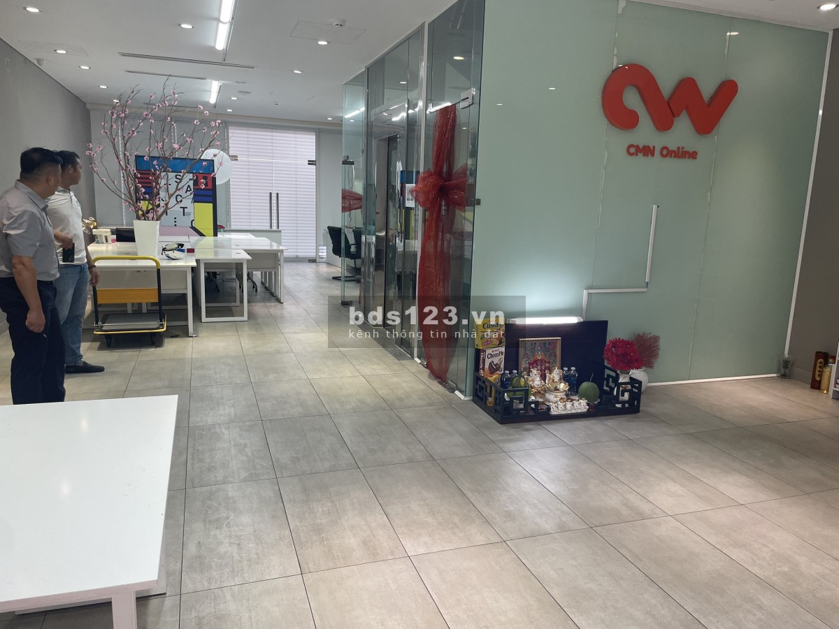 Cho thuê Shophouse Nguyễn Cơ Thạch hoàn thiện, vị trí số 1 giá 7000$