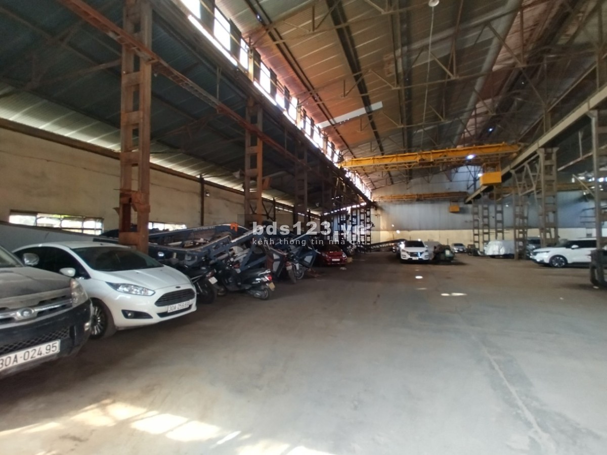 Cho thuê nhà xưởng làm mọi mô hình. 2400m2 ở Tam Trinh