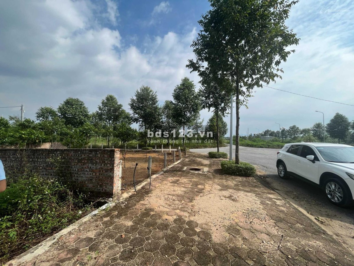 Bán đất 100m2 TĐC đại học, vỉa hè rộng, oto đậu trước cửa, bán giảm 3 giá so với lúc mua