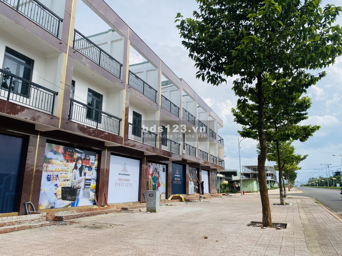 Bán nhà phố 1 trệt 2 lầu mặt tiền đường Lê A 36 mét