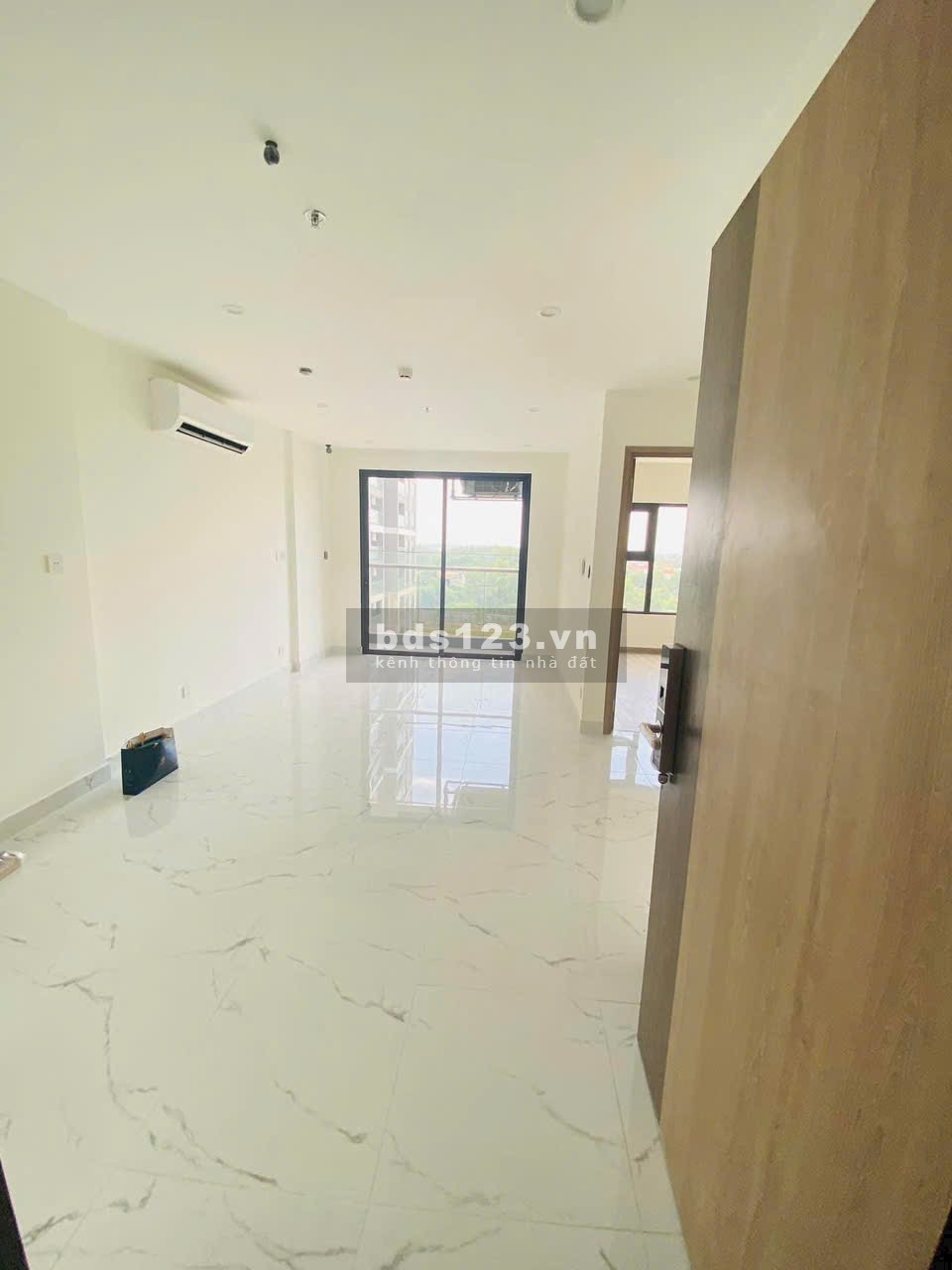 Bán Gấp căn hộ 2PN giá rẻ nhất Vinhomes Hiện Tại Gấp Gấp 1.950 tỷ 59m2 đẹp lung linh