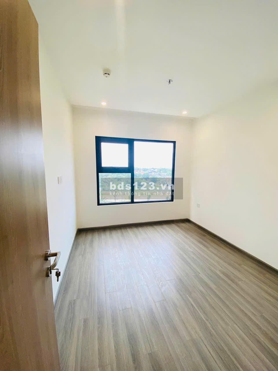 Bán Gấp căn hộ 2PN giá rẻ nhất Vinhomes Hiện Tại Gấp Gấp 1.950 tỷ 59m2 đẹp lung linh