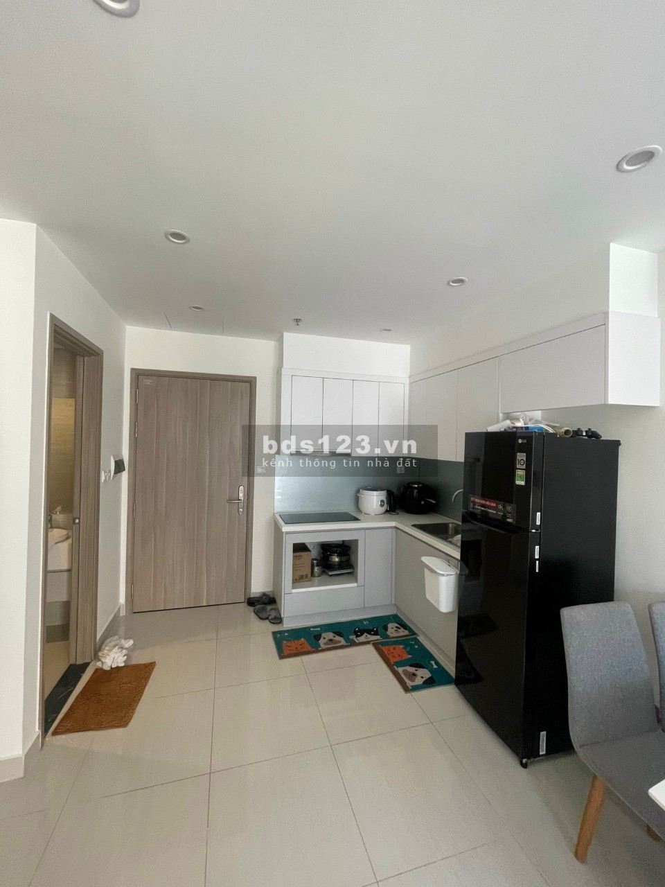 Chính chủ gửi bán 1N+1 43m2 full đồ 1 tỷ9 bao phí tòa S205 Vinhomes Smart City