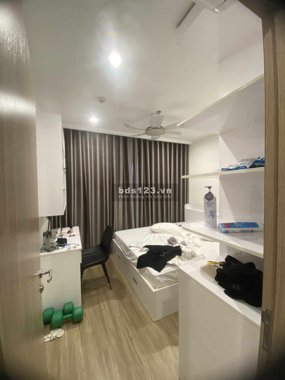 Cần chuyển nhượng gấp căn góc căn hộ 3PN Vinhomes Smart City (có Video)