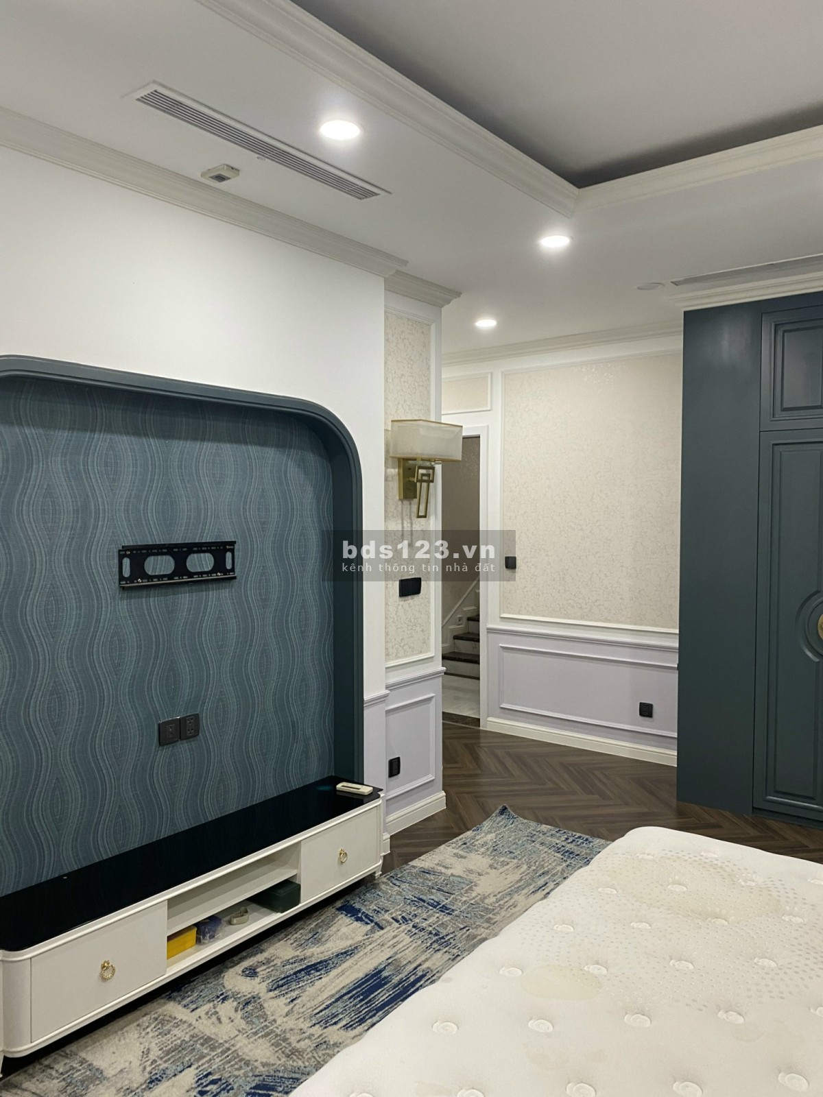 Cần bán biệt thự VEROSA PARK, DT 6x16m 1 trệt 3 lầu, 4PN Full nội thất cao cấp, chỉ 13.5 tỷ đã có sổ