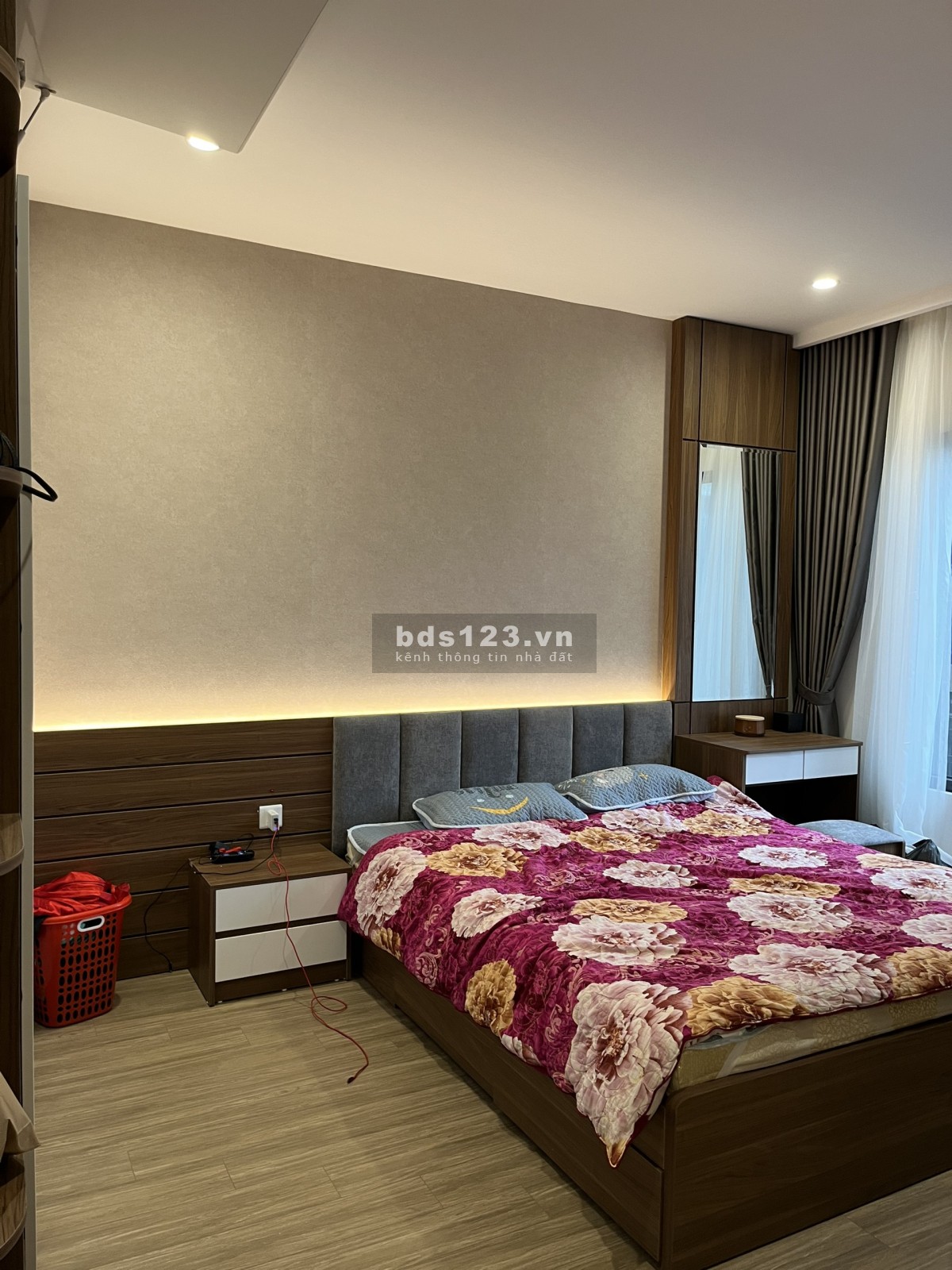 Chủ cần tiền bán gấp căn 3PN, 98M, full đồ đẹp, Tây Mỗ