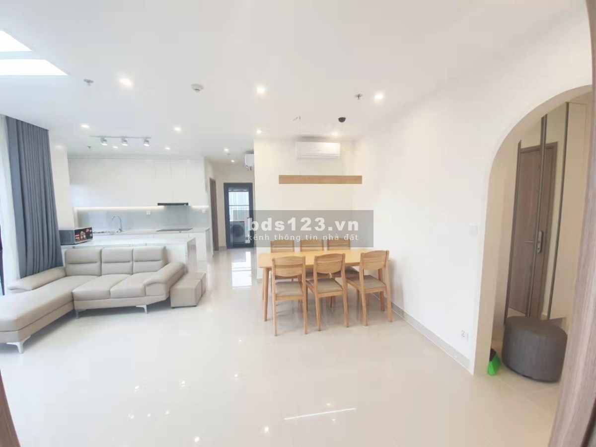 Cho thuê 3 ngủ 17 triệu đầy đủ nội thất 100M2 Vinhome Smart City view thoáng mát