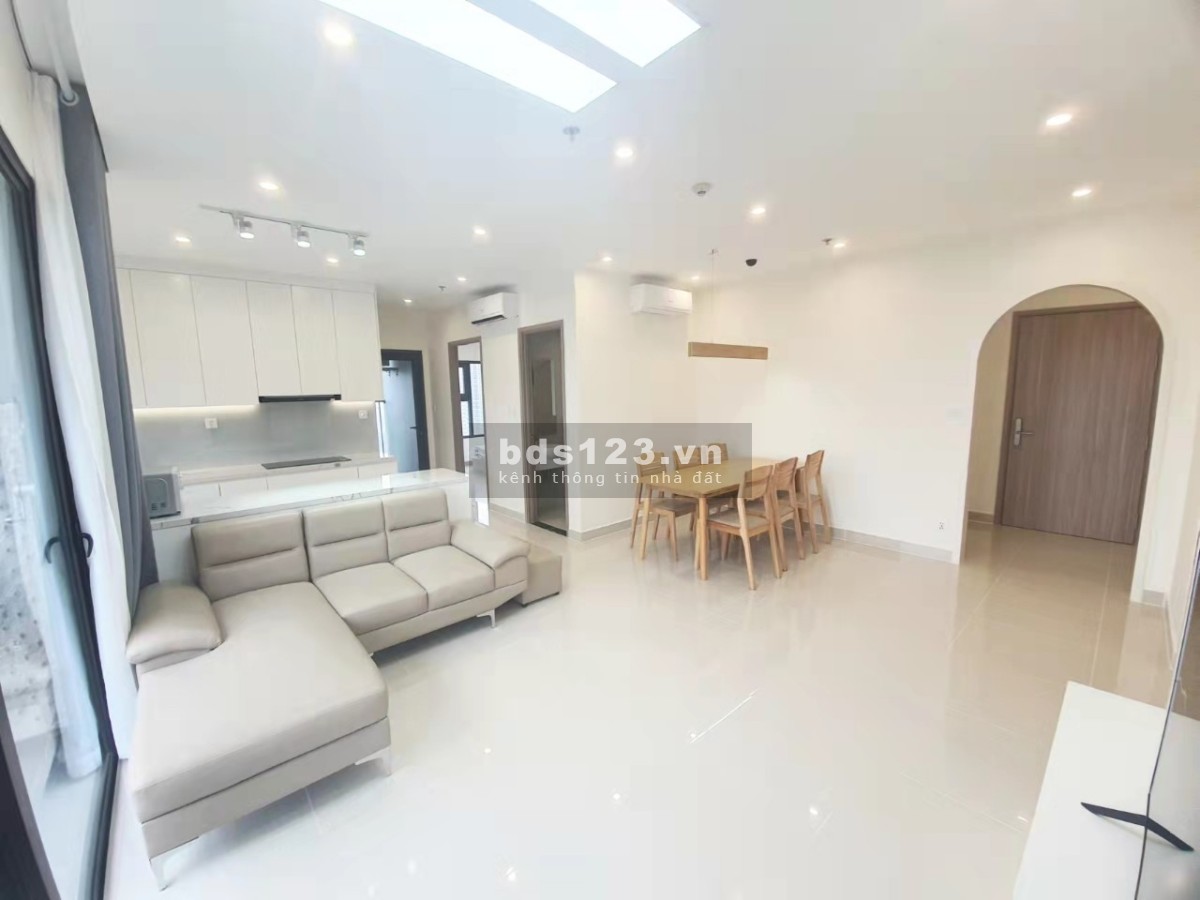 Cho thuê 3 ngủ 17 triệu đầy đủ nội thất 100M2 Vinhome Smart City view thoáng mát