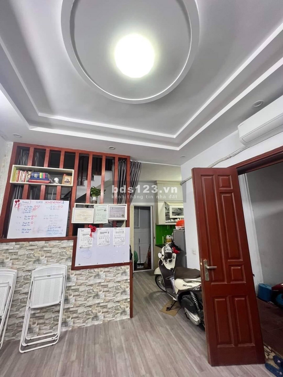 Chính Chủ, cần chuyển nhượng căn nhà tại ngõ 42 Thịnh Liệt, khu Trung Tâm hành chính quận Hoàng Mai