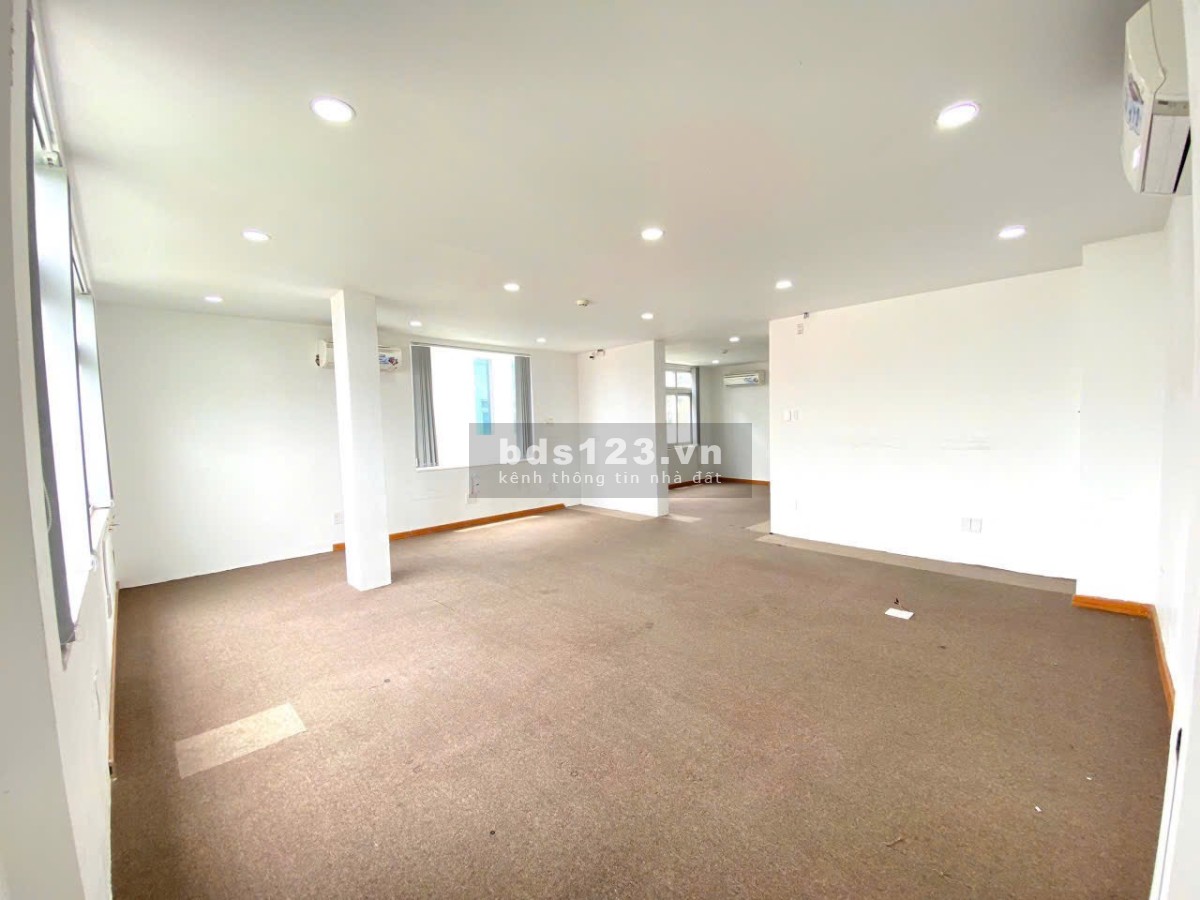 Chính chủ cho thuê văn phòng dt 60m2 tại Quận 1 , giá 22tr5 bao phí quản lý