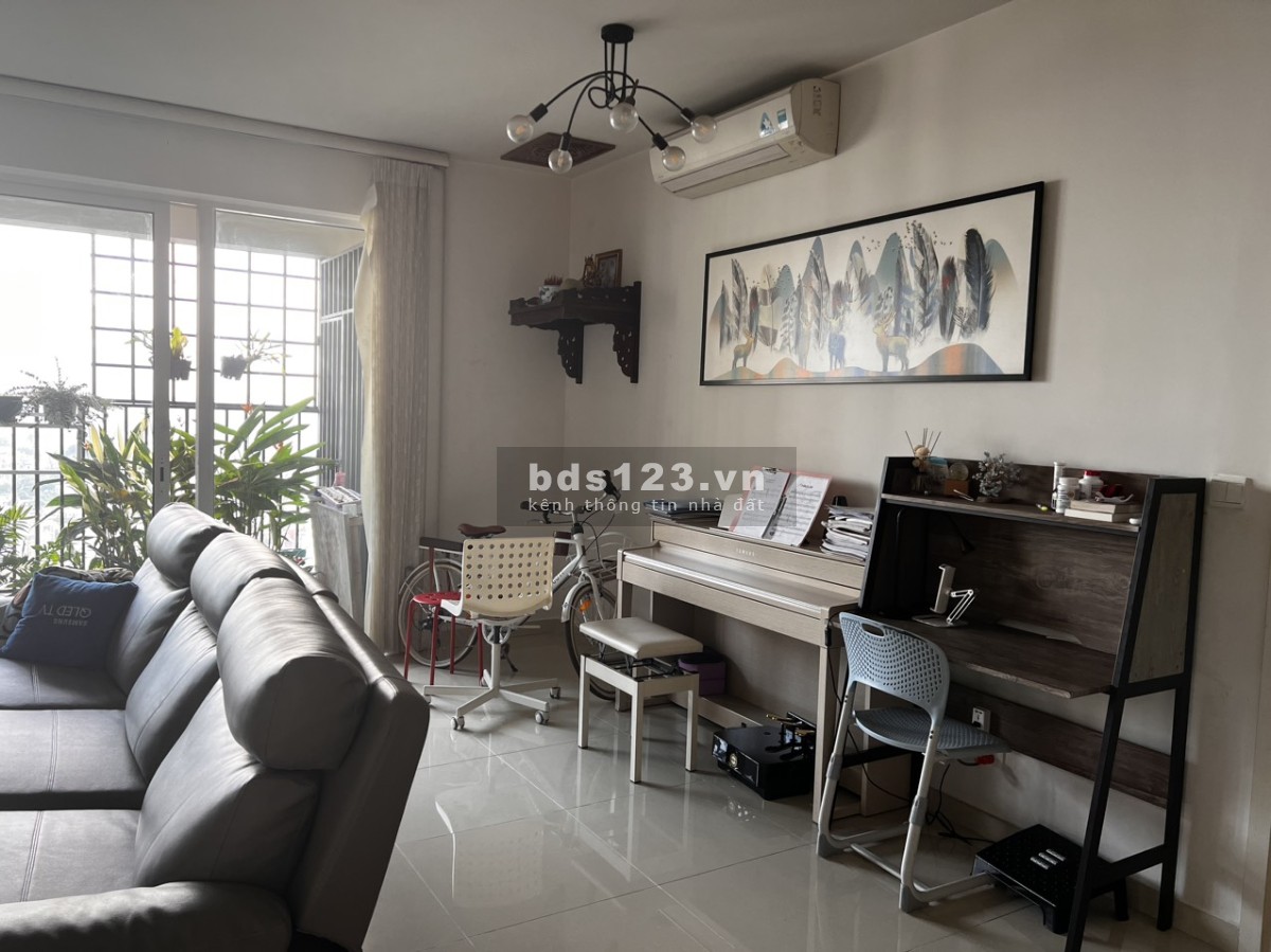 Chuyển nhượng căn hộ VISTA VERDE 4 phòng ngủ tại quận 2