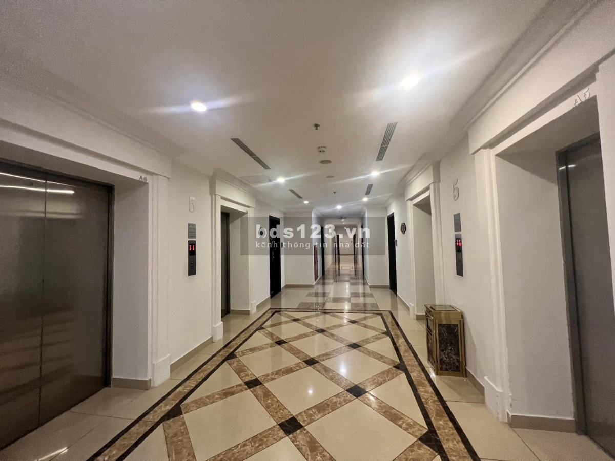 Chung cư Phố Lạc Trung, 75m, 2 PN, tầng trung, giá 2 tỷ 7