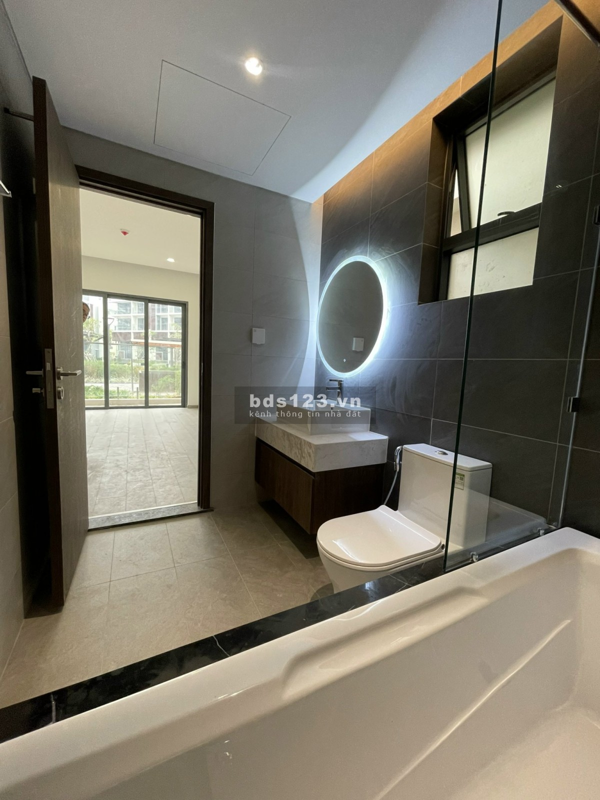 Hiếm! Căn hộ Trệt 160m2 Briliant Celadon City Tân Phú, 3pn+1_3 Tolet_4 ban công. Giá chỉ hơn 10 TỶ