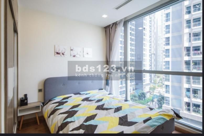 English below - Cần bán 2PN2WC (82m2) Vinhomes Central Park giá 6,99 tỷ bao phí - không với giá ảo.