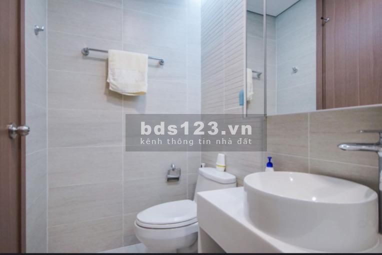 English below - Cần bán 2PN2WC (82m2) Vinhomes Central Park giá 6,99 tỷ bao phí - không với giá ảo.
