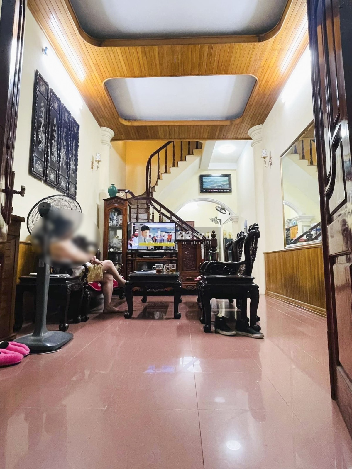 Bán nhà Ba Đình, ngõ 97 Văn Cao, gần Hồ Tây, kinh doanh, vỉa hè, ô tô tránh, 60m2, giá 14.5 tỷ