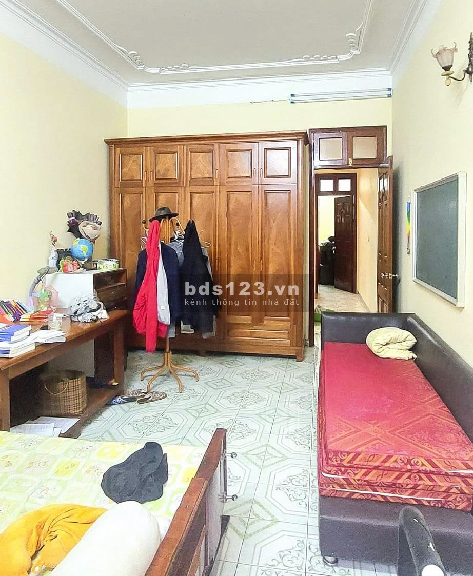 Bán nhà Ba Đình, ngõ 97 Văn Cao, gần Hồ Tây, kinh doanh, vỉa hè, ô tô tránh, 60m2, giá 14.5 tỷ