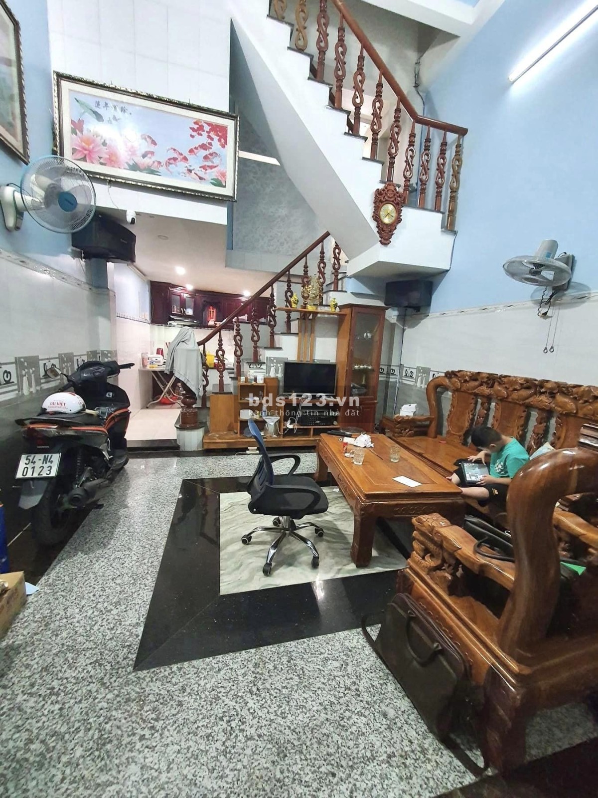 Bán nhà Bình Tân, Mã Lò - Hẻm xe hơi - Sát mặt tiền - 4 tầng - 44m² - Chỉ 4x tỷ