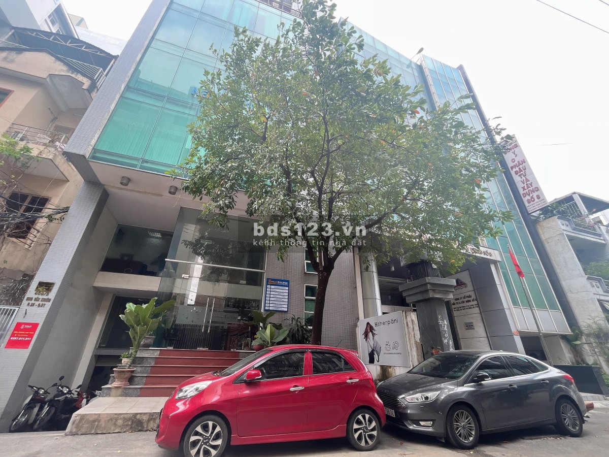 Cho thuê văn phòng sàn 153m2 sát Landmark 81 tại Bình thạnh
