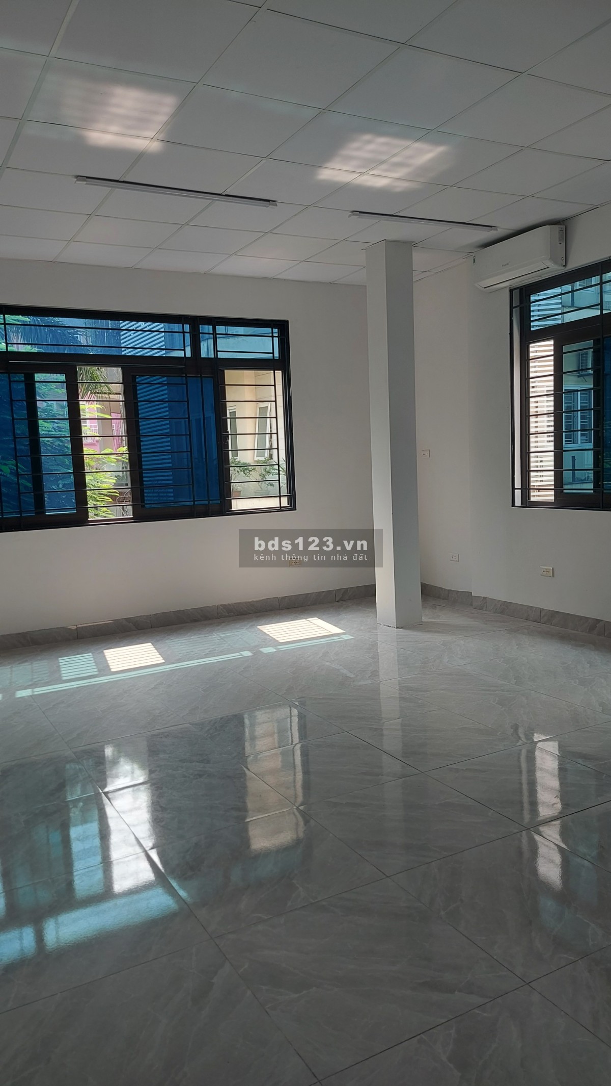 Cho thuê tòa nhà Võng Thị siêu đẹp