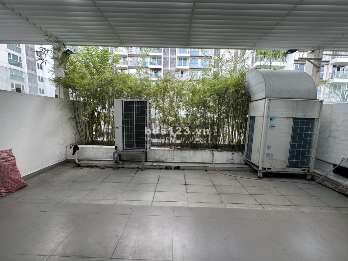 Sàn văn phòng Nguyễn Cơ Thạch 130M2 cho thuê - Thang máy, máy lạnh, bàn ghế đầy đủ