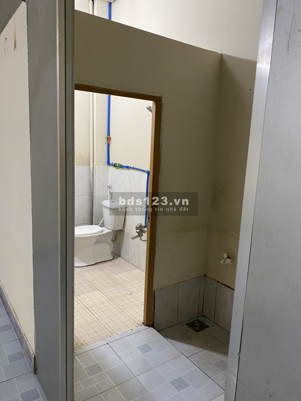 Cho thuê nhà cấp 4 100m2 đ. Đồng Khởi gần KCN Amata Liên hệ: 0934088007
