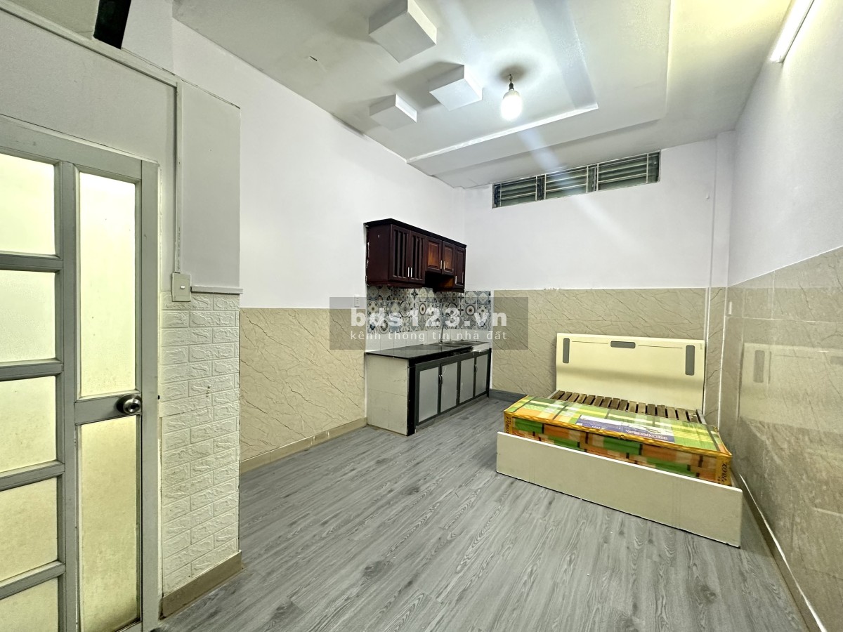 Khai trương phòng trọ full nội thất hẻm 176 Nguyễn Thị Thập, phường Bình Thuận, quận 7.