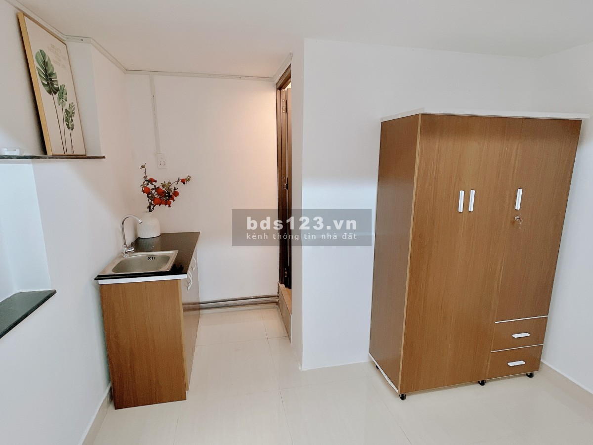 Full nội thất, phòng siêu mát lạnh, không giới hạn số người ở. Diện tích tổng 40m2