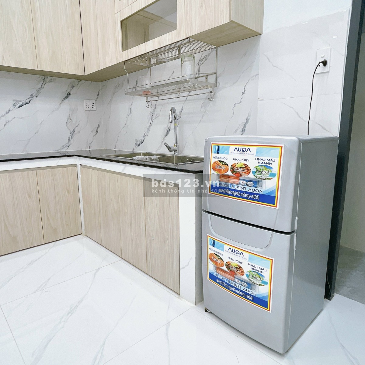 Trống phòng ở tầng trệt, thoáng mát, giờ giấc tự do. Giá 4.8tr/tháng,
