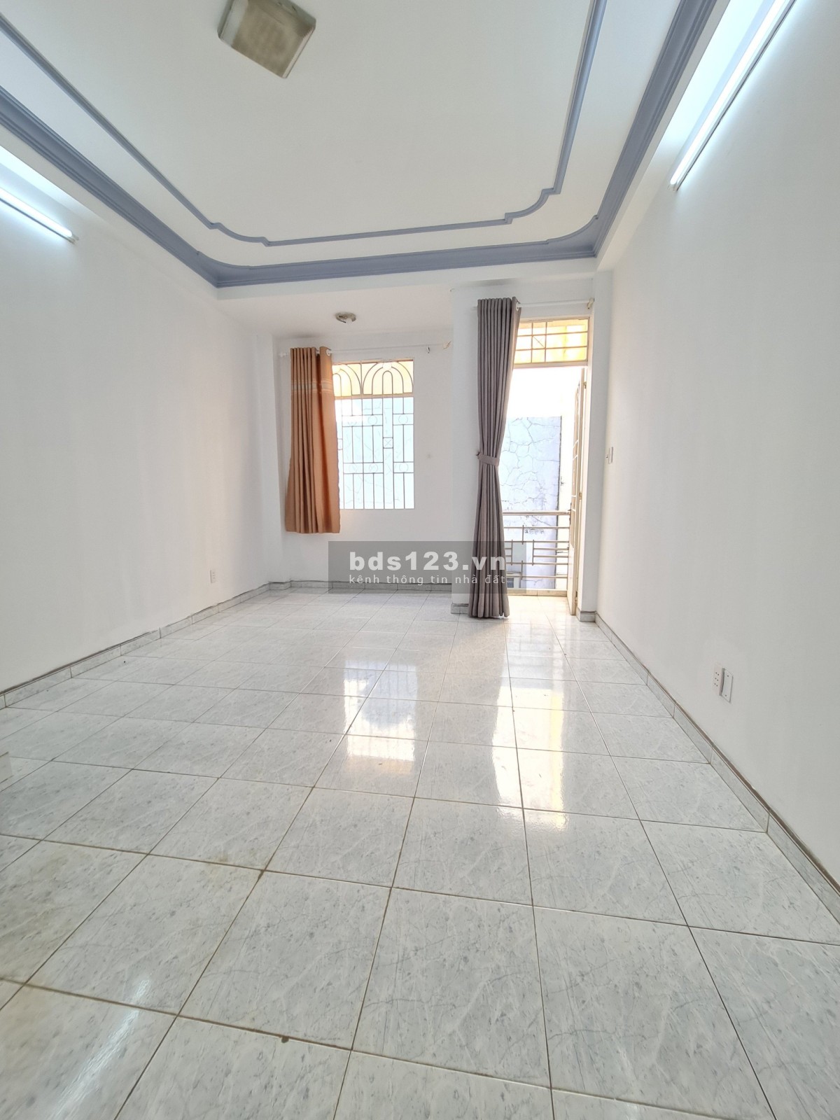Loại căn 1PN 1PK hoặc làm 2PN — khu bếp rộng (dt 50m2)