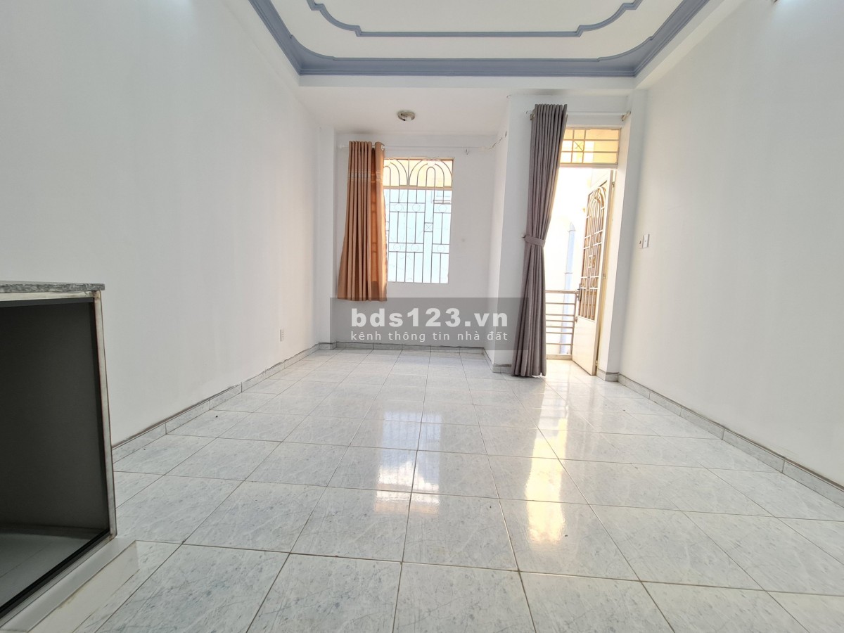 Loại căn 1PN 1PK hoặc làm 2PN — khu bếp rộng (dt 50m2)