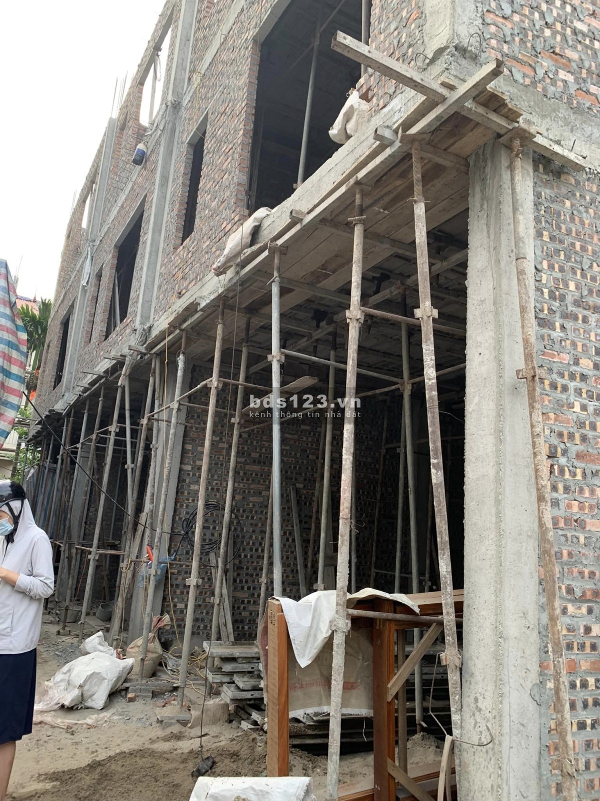 Bán Đất tặng Nhà Di Trạch gần Phố Nhổn diện tích 32m² lô vuông giá đẹp chỉ 2 tỷ 4 Lh 0981349387