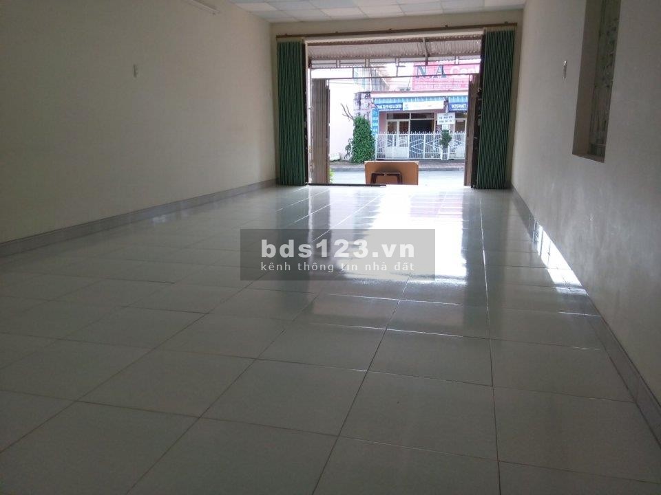 Mặt bằng lớn 100m2, Mặt Tiền đường lớn đông đúc, gần chợ Tân Hương, AEON MALL Tân Phú