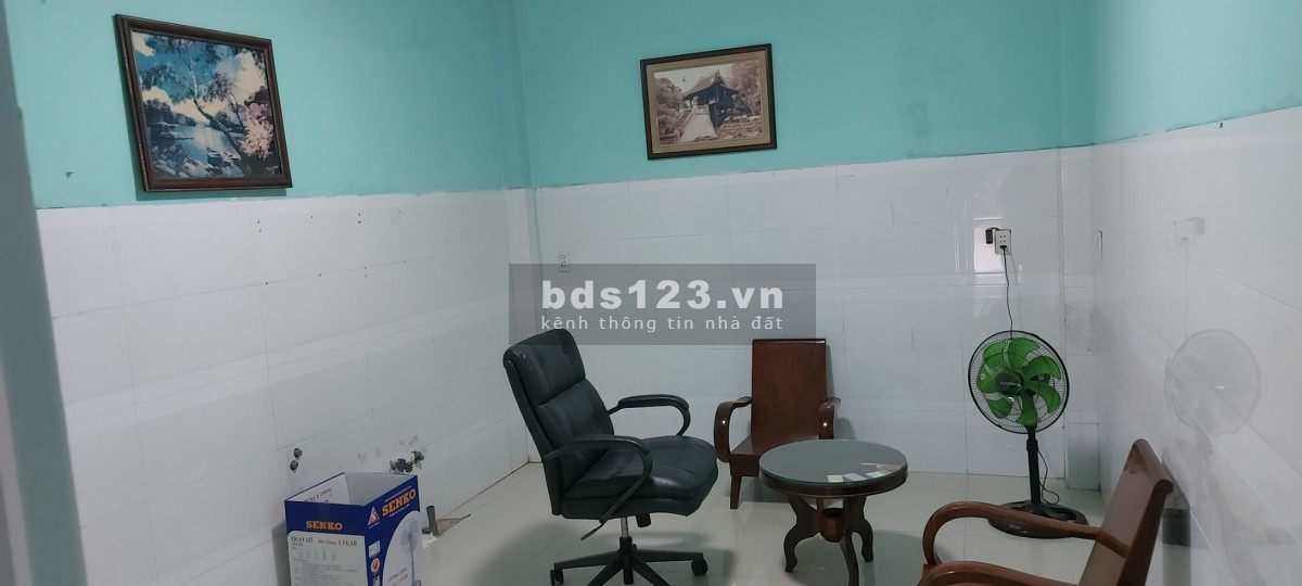 Cho thuê mặt bằng Ngã 4 Coopmart Thủ Đức- 56m2