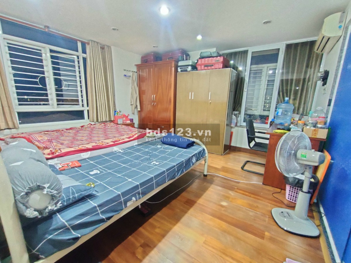Số 9 Chung cư Phú Hoàng Anh đường Nguyễn Hữu Thọ Phước Kiển nhà bè