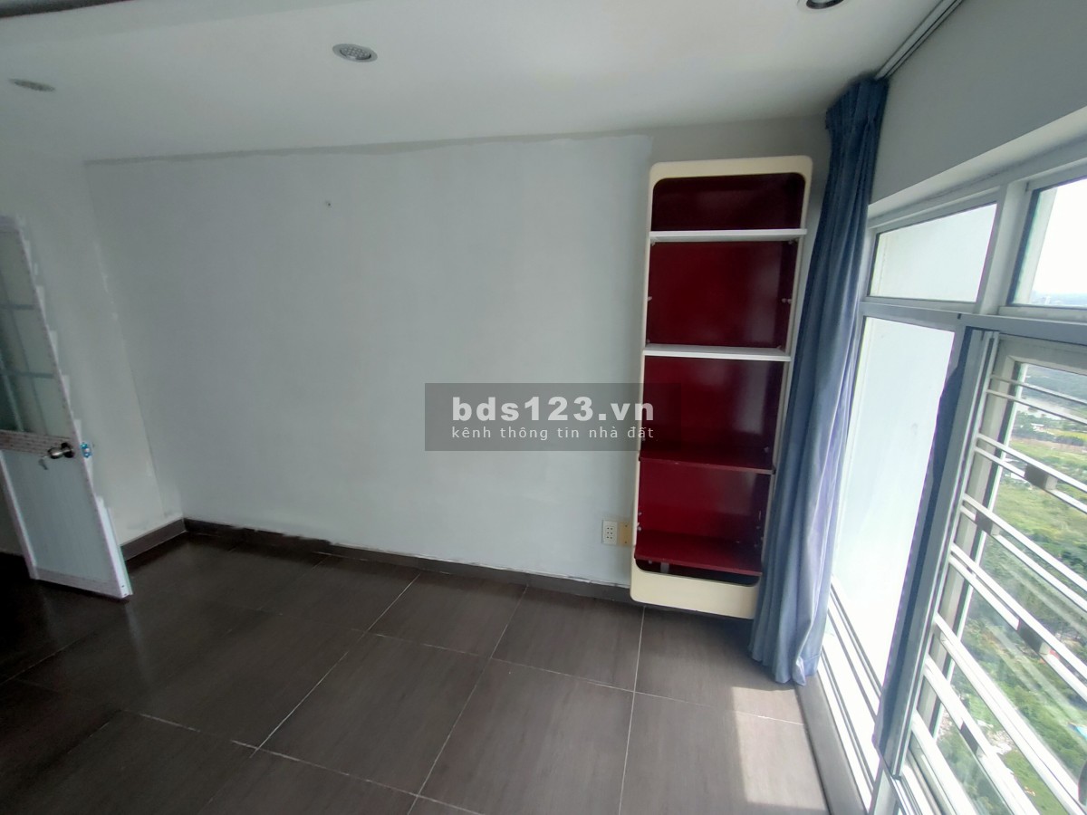 Cho thuê chung cư Phú Hoàng Anh, giá 4.8 triệu, cho nữ thuê