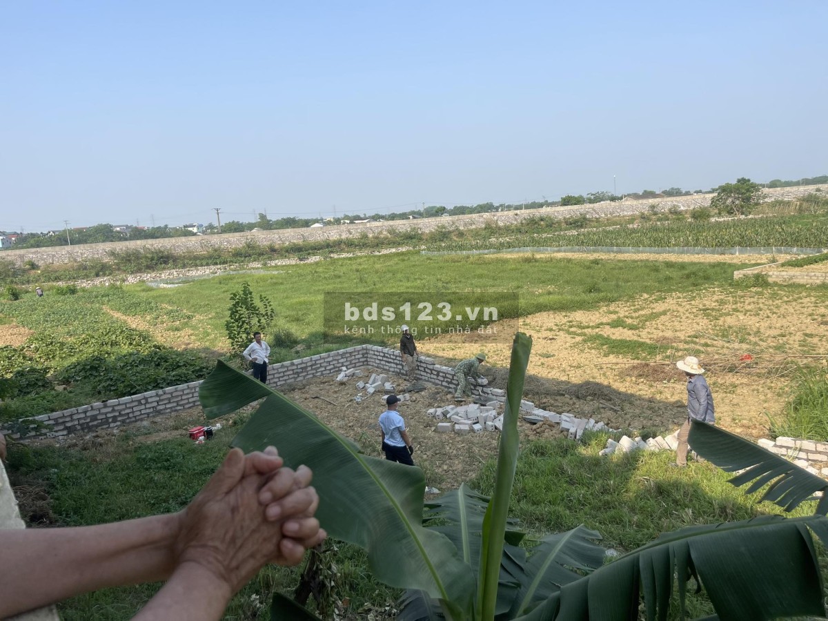 Bán đất Chương Mỹ, Hà Nội. DT 150m2, giá 2,55 tỷ, đường 12m sổ đỏ. Lh 0903222591