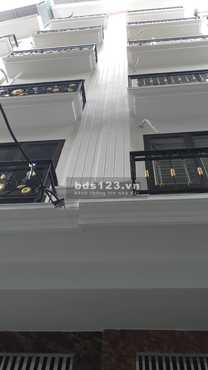 Bán nhà 7 tầng có thang máy đường Hoàng Quốc Việt, Nghĩa Tân, Cầu Giấy
