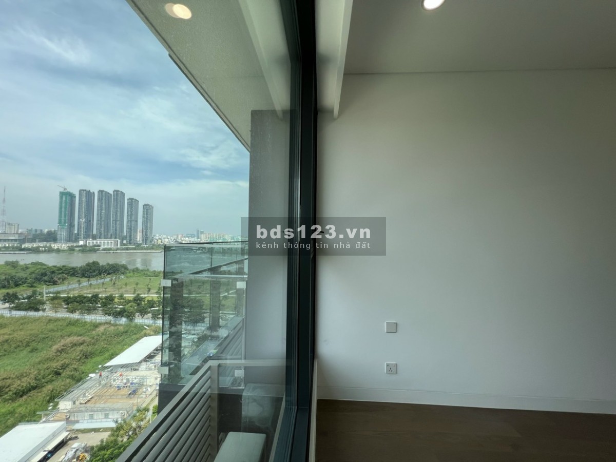 Bán căn hộ 3PN view Landmark giá 21 tỷ 5 all in