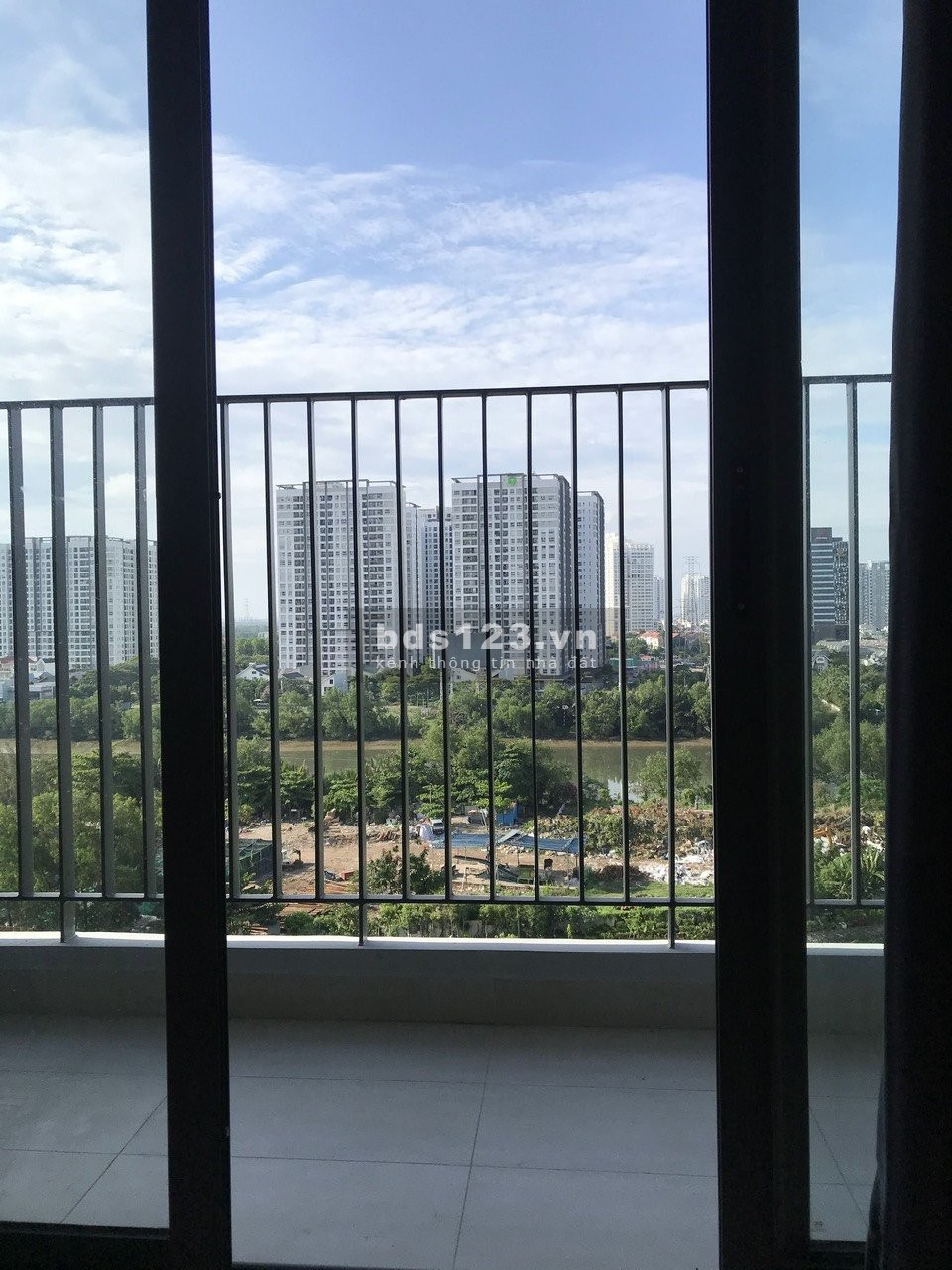 Cho thuê căn hộ studio Lavida Plus, đầy đủ nội thất, khu vực Nhà Bè. Liên hệ: 0983839578.