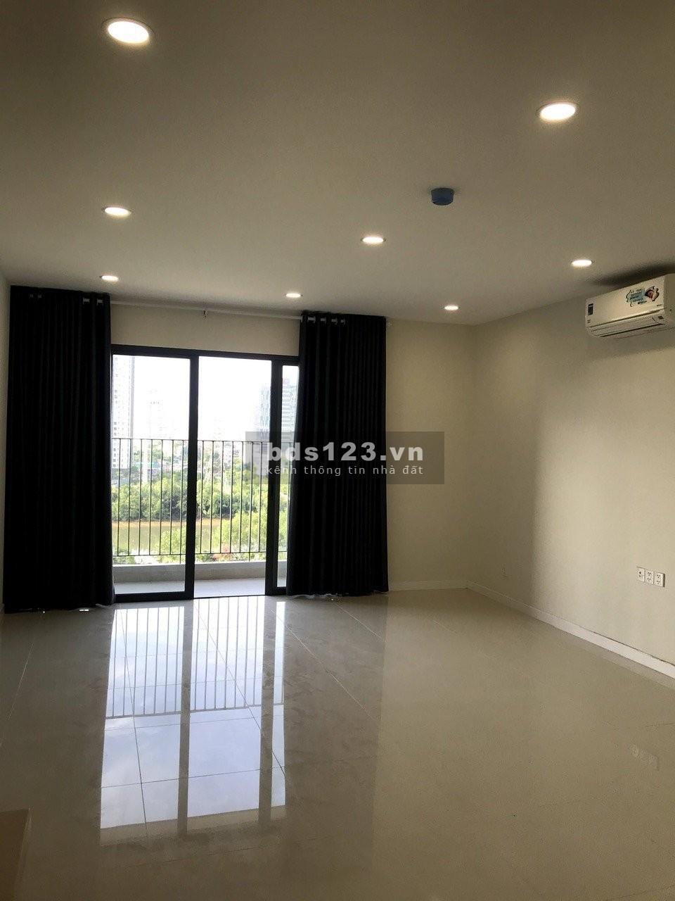 Cho thuê căn hộ studio Lavida Plus, đầy đủ nội thất, khu vực Nhà Bè. Liên hệ: 0983839578.