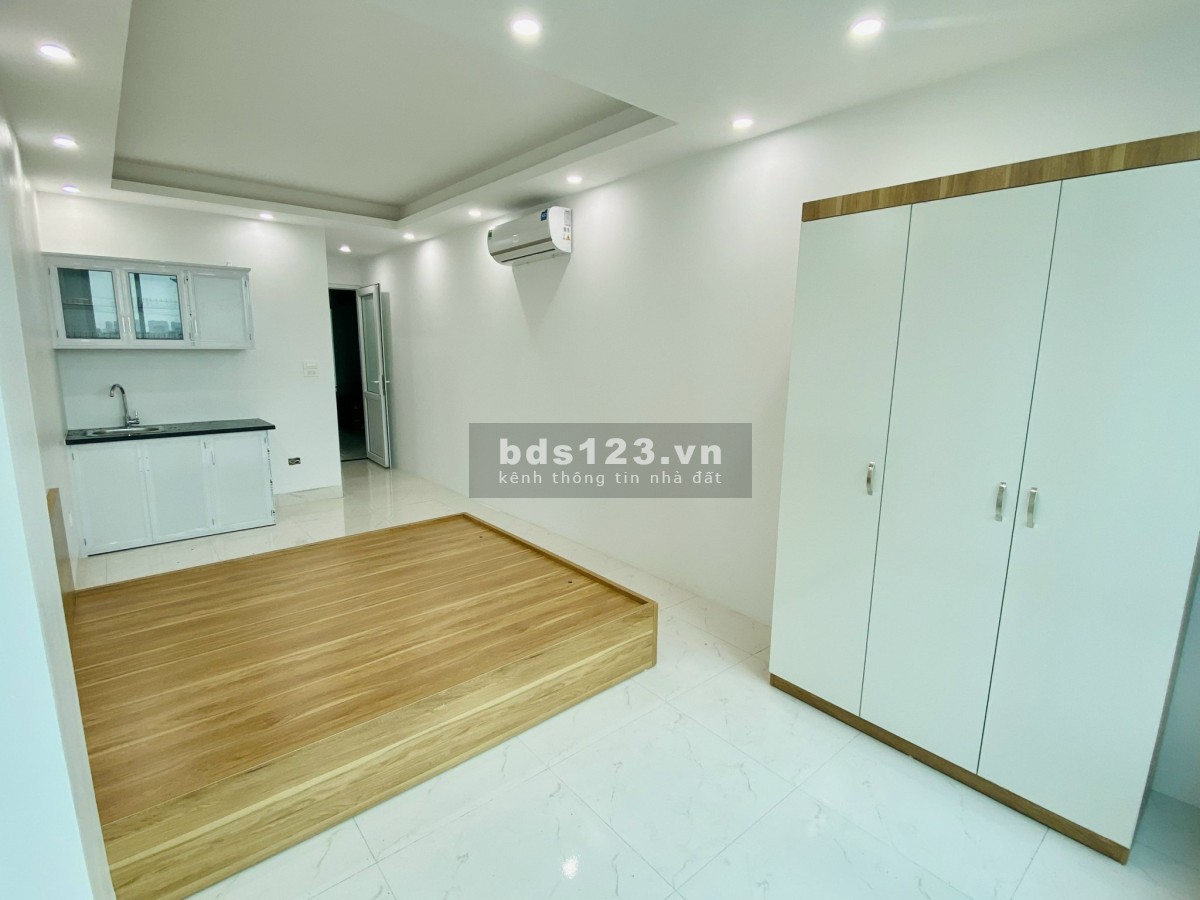 Chính chủ cho thuê căn hộ studio mới khai trương, vị trí trung tâm, tầm nhìn thoáng, an ninh tốt.