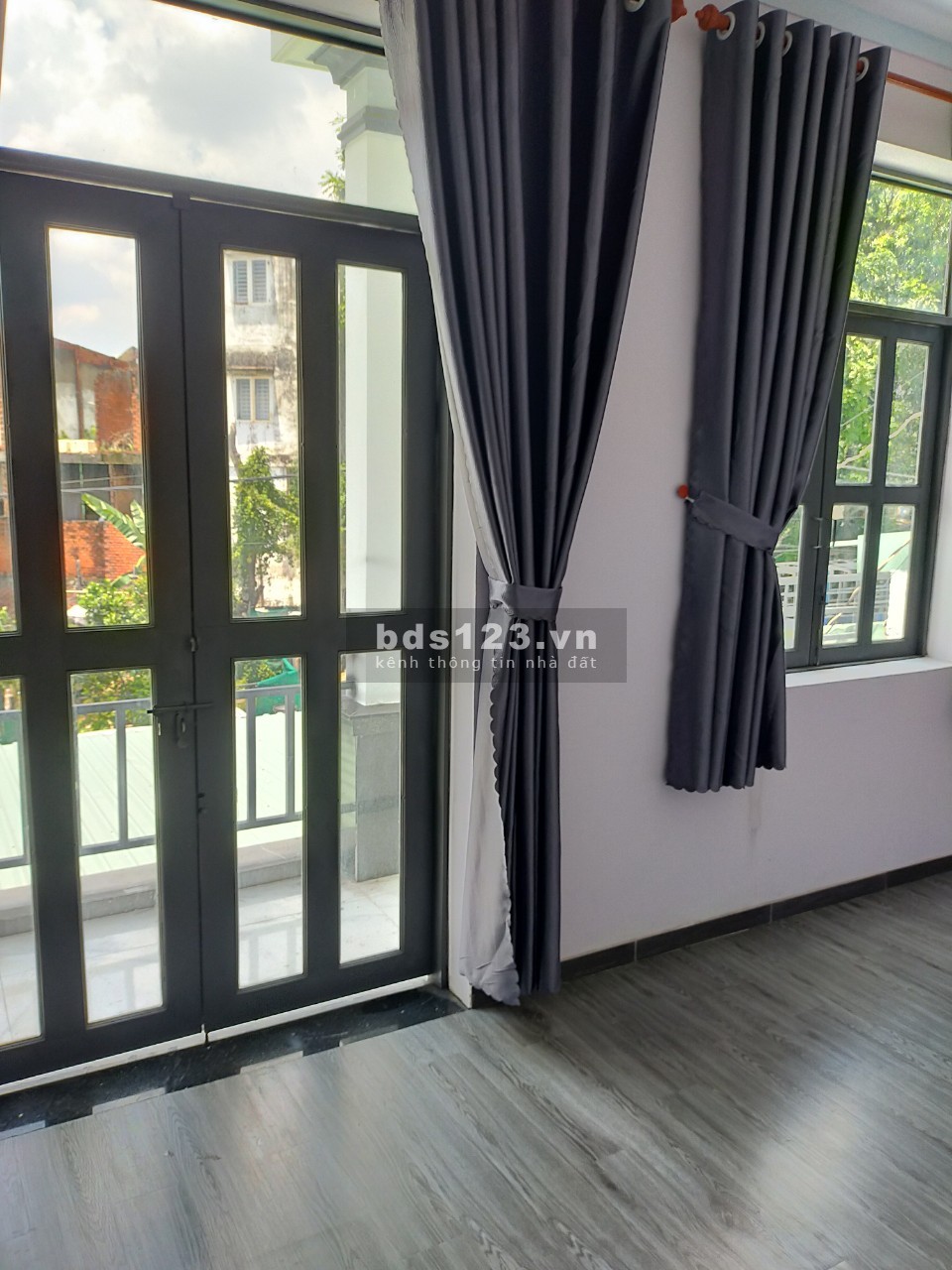 Cần bán gấp thu hồi vốn nhà lầu 90m2/180m sử dụng/3.2 tỷ/bao sang tên/hỗ trợ vay/liền kề Thủ Đức
