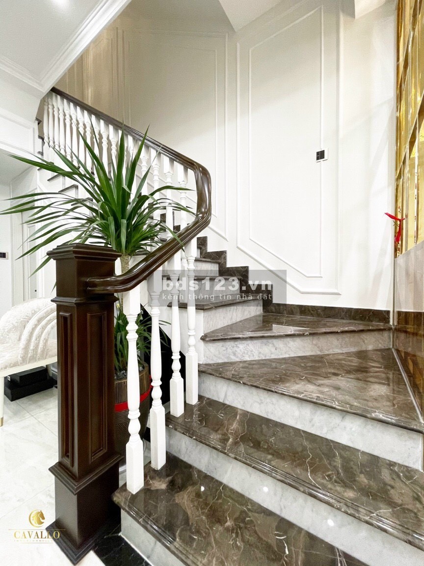 Cho thuê biệt thự Verosa Park, 7x15m 1 trệt 3 lầu 4PN full nội thất cao cấp, giá chỉ 35tr/tháng