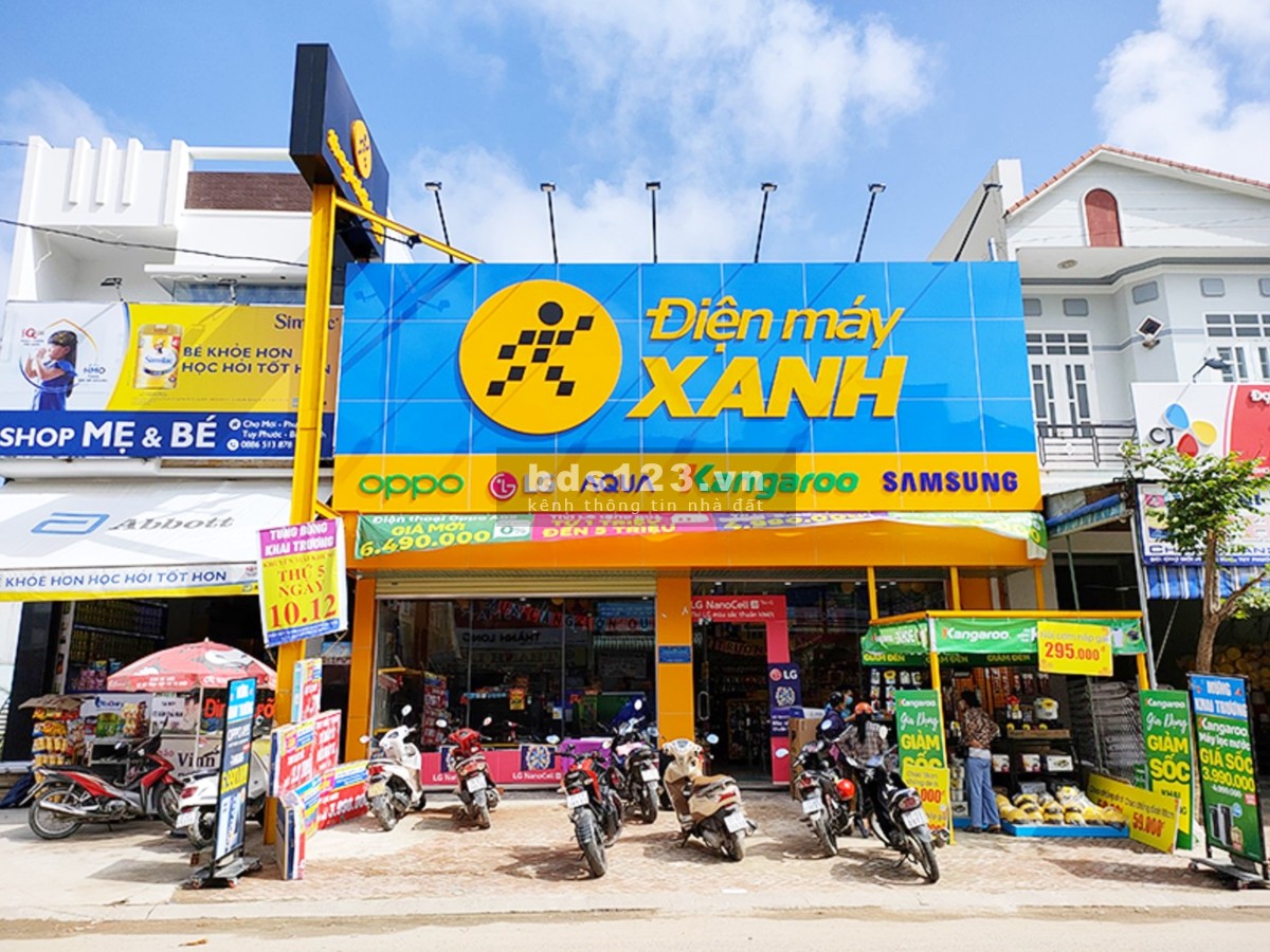 Chính chủ trực tiếp bán gấp lô đất 2 mặt tiền. Giá 750 triệu. Gần chợ