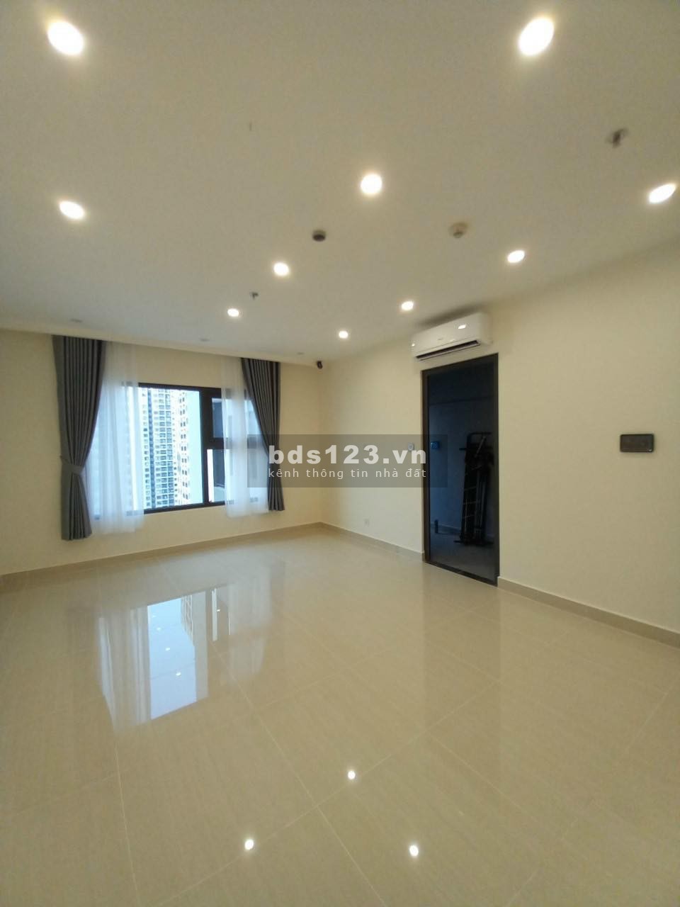 Chính chủ cần chuyển nhượng căn hộ Studio 30m² dự án Vinhomes Smart City Tây Mỗ