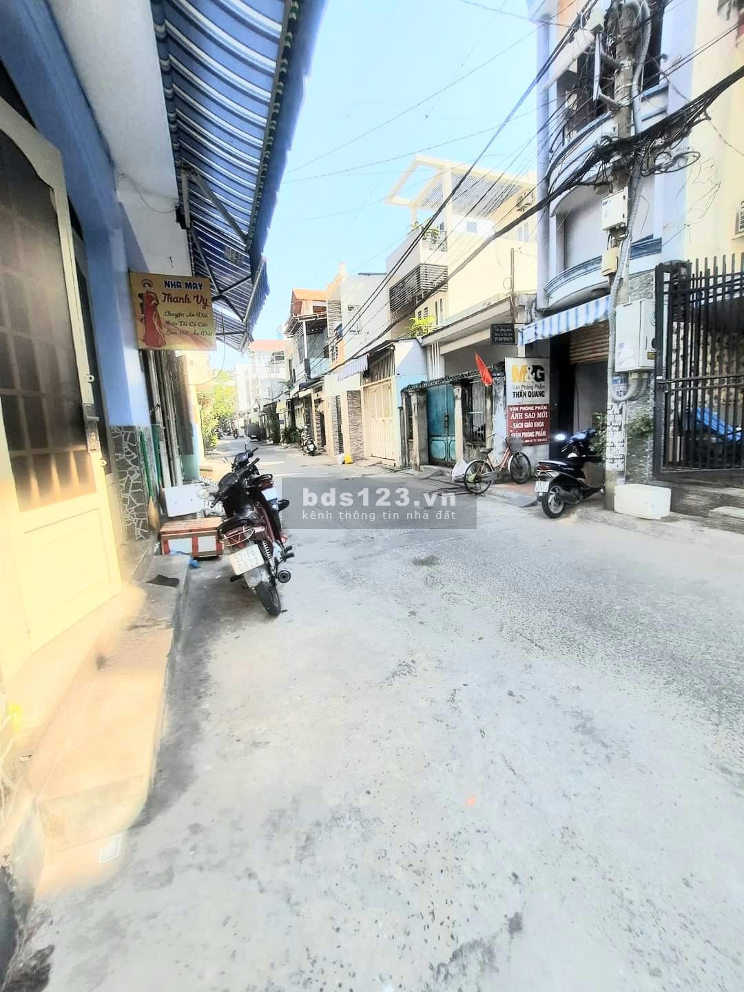 Bán Nhà 2 tầng – HXH sát cửa cách 1 căn thôngPhường Tân Quý Quận Tân phú – Giá 1,85tỷ